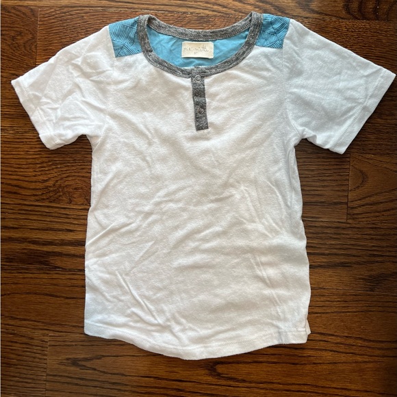 Miki miette boys tshirt with blue accent sz 3 excellent condition - Picture 2 of 2